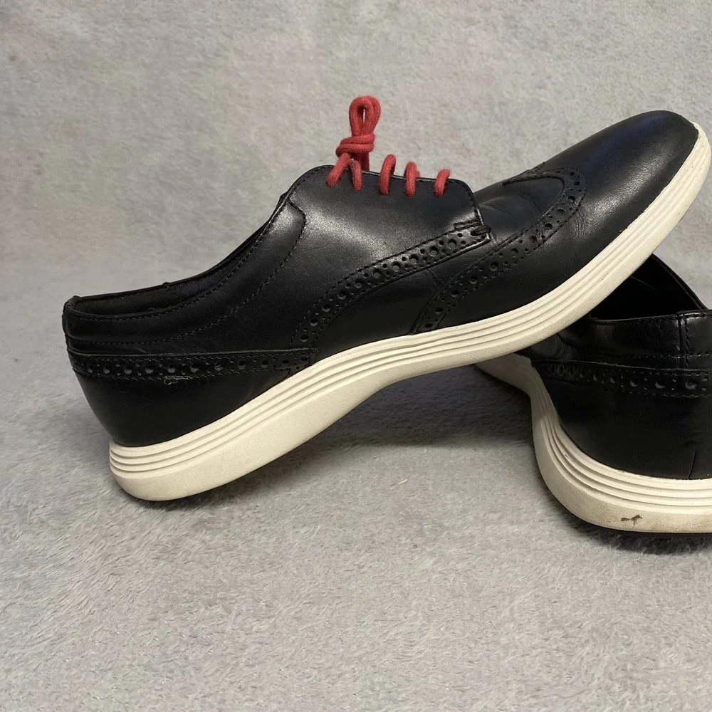 Cole Haan signs good