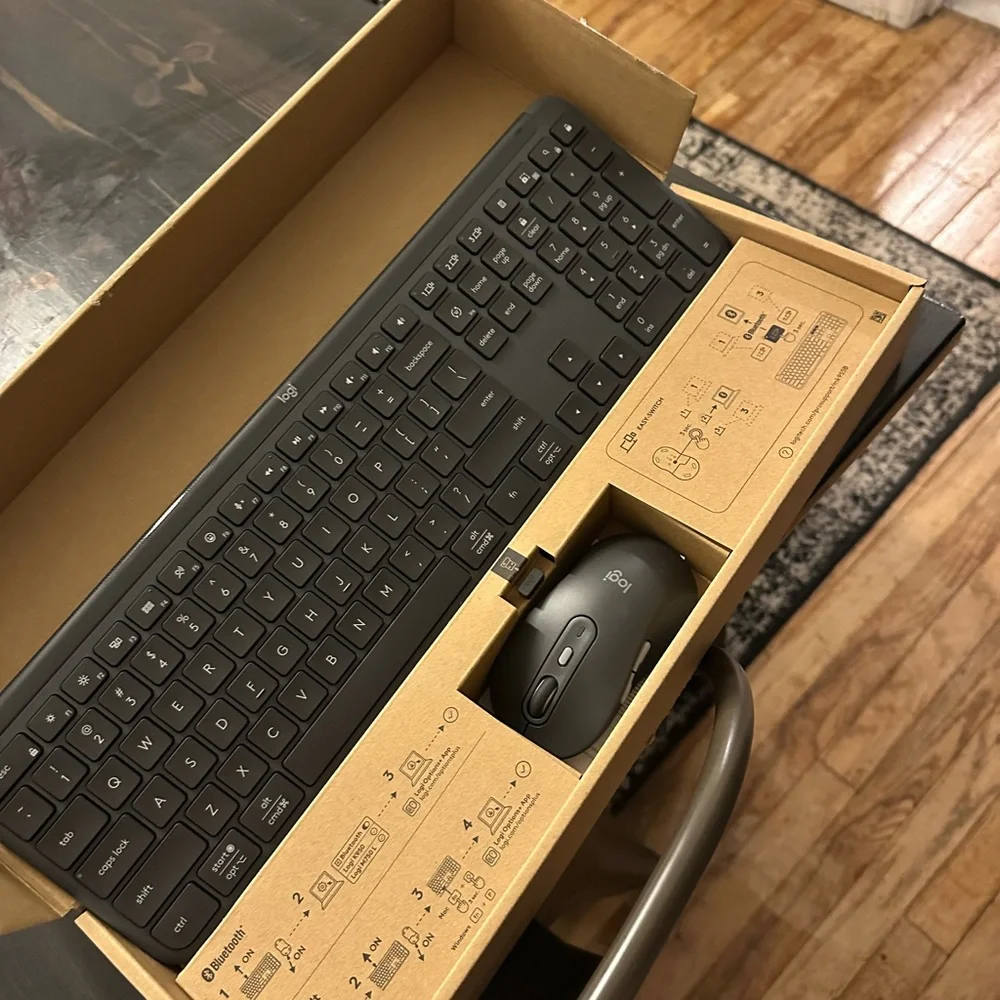 Logitech compact wireless