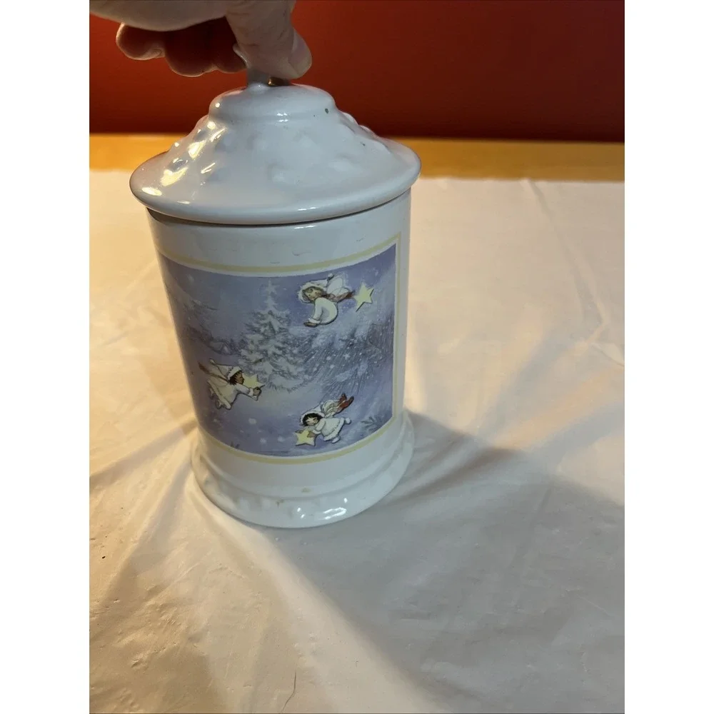 Hallmark #21710 Ceramic Snow Angels Jar Container Canister Air-Tight Sealed Lid