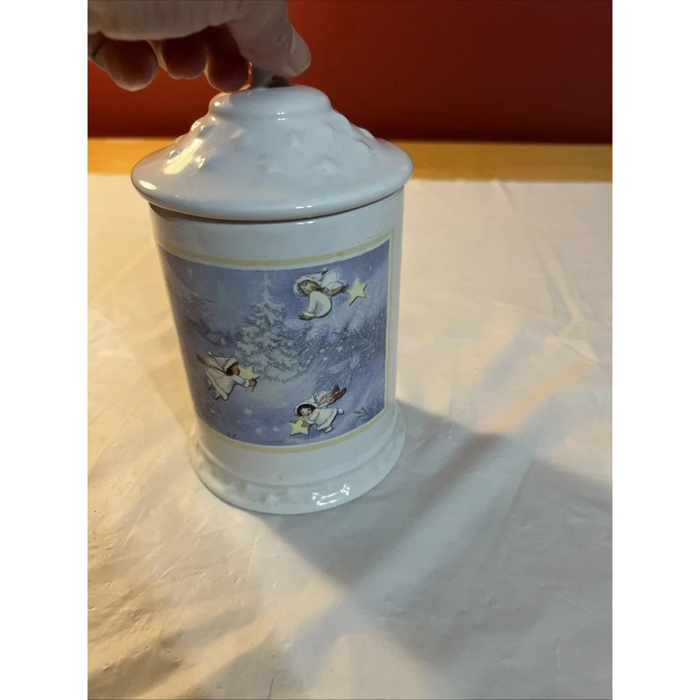 Hallmark #21710 Ceramic Snow Angels Jar Container Canister Air-Tight Sealed Lid
