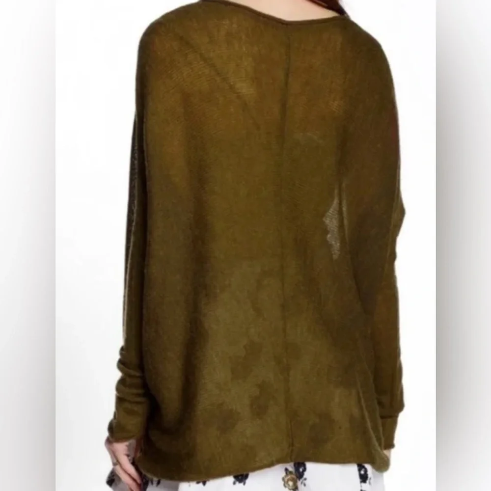 Free People neck measurement