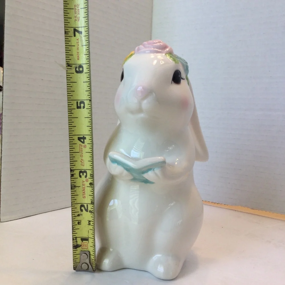 N/A ceramic bunny