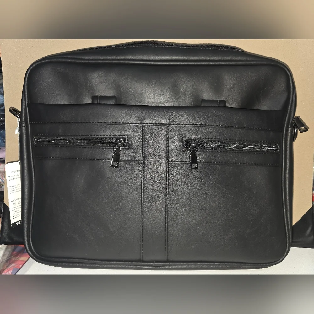 Sleek Black Leather Men's Briefcase