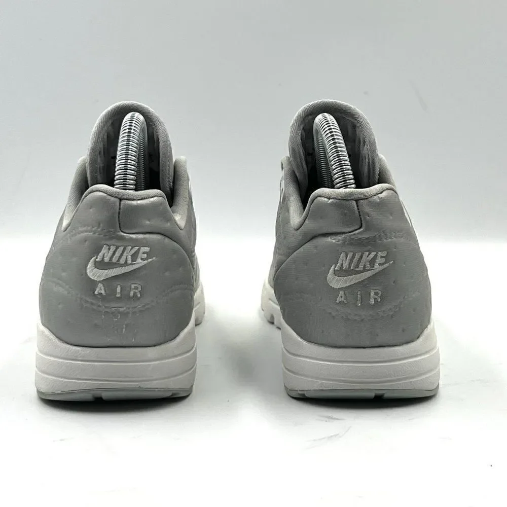 Nike wmns air