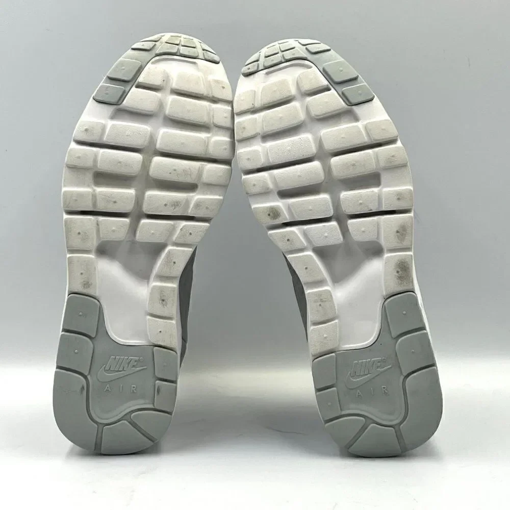 Nike wmns air
