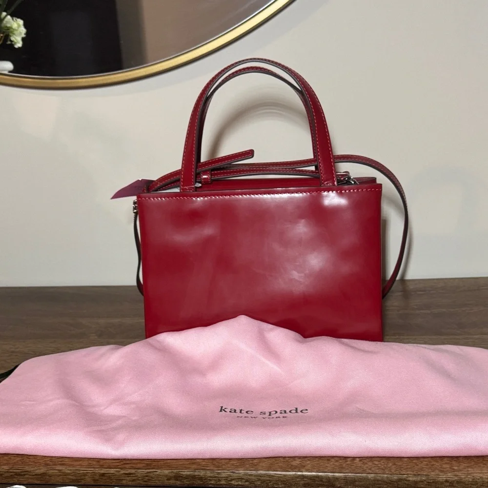 kate spade chic compact