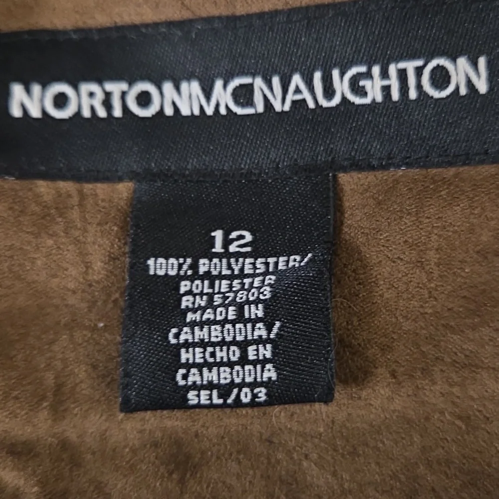 chic brown