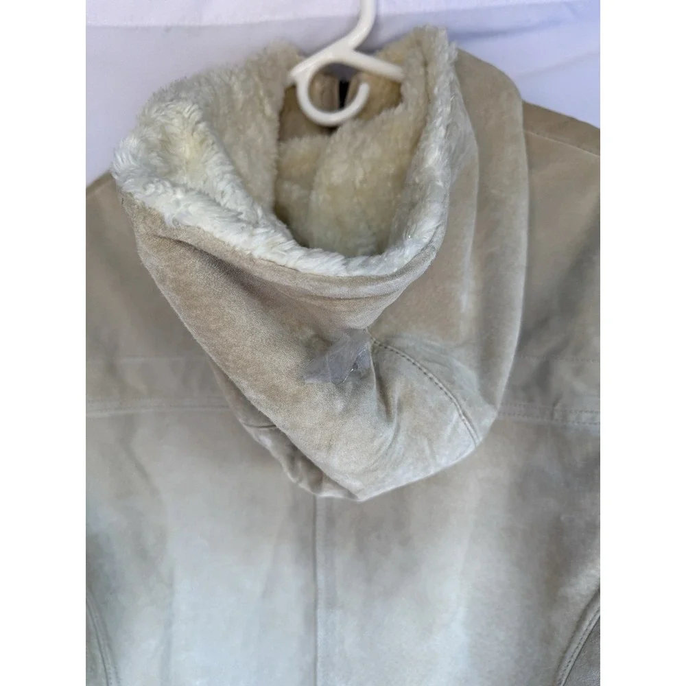 jones womens