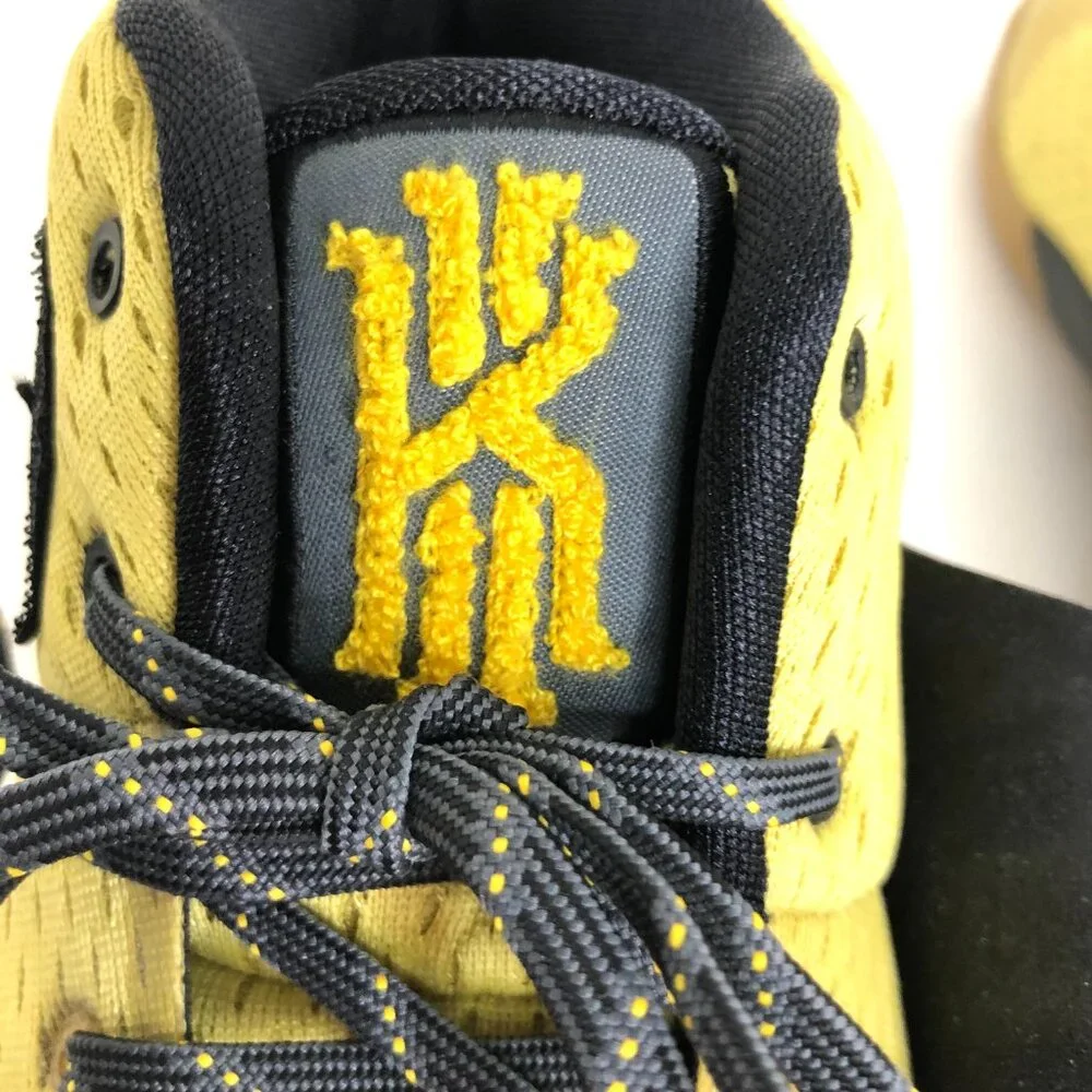 Nike closure equivalent vary