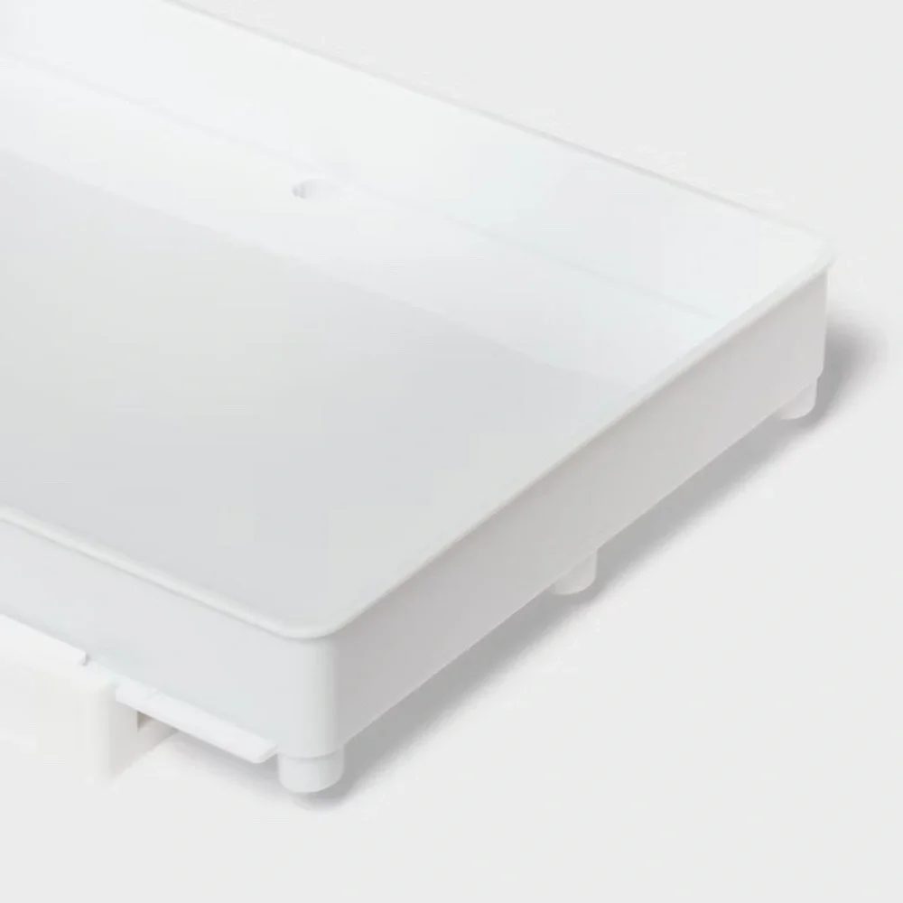 Brightroom medium white