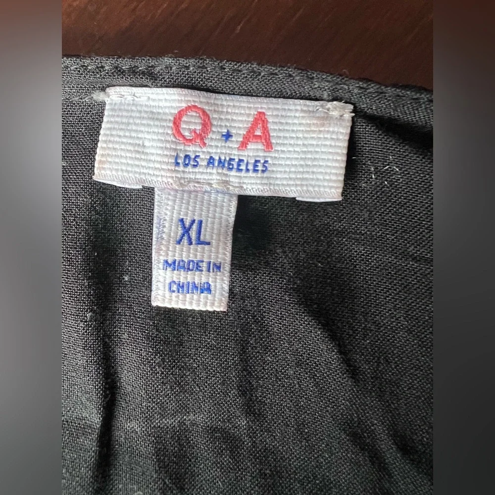 Q+A Los Angeles elegant black