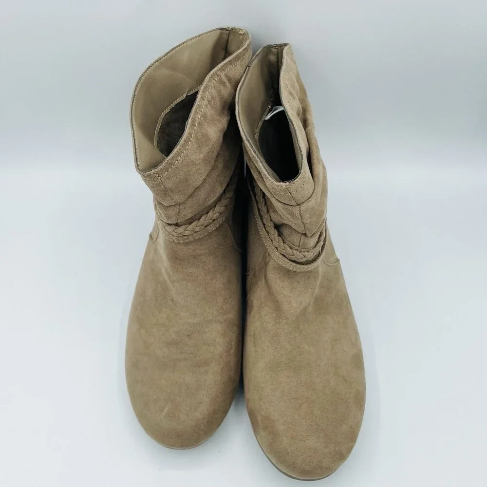 St Johns Bay Boots Womens Size 9.5 M Taupe Key Booties Braided Slip On Comfort