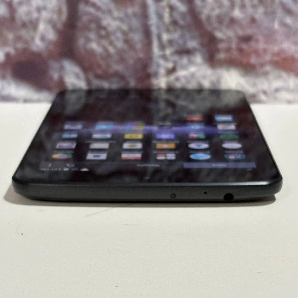 LG preowned scratches