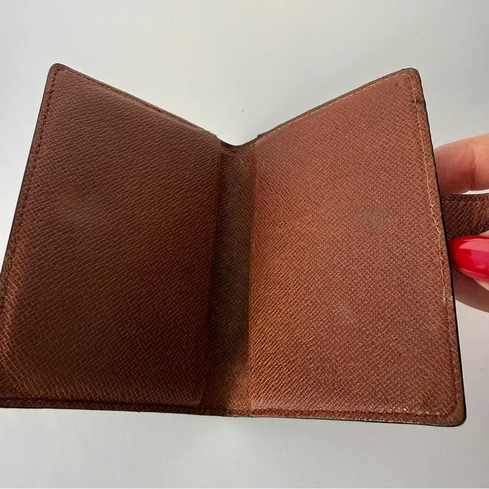 Louis Vuitton vintage unisex wallet Authentic