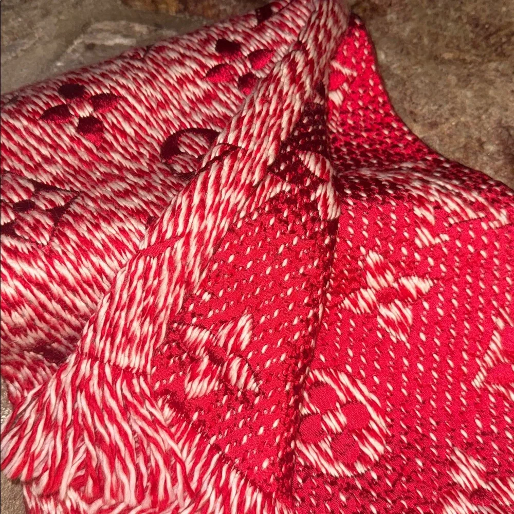 Louis Vuitton elegant scarf