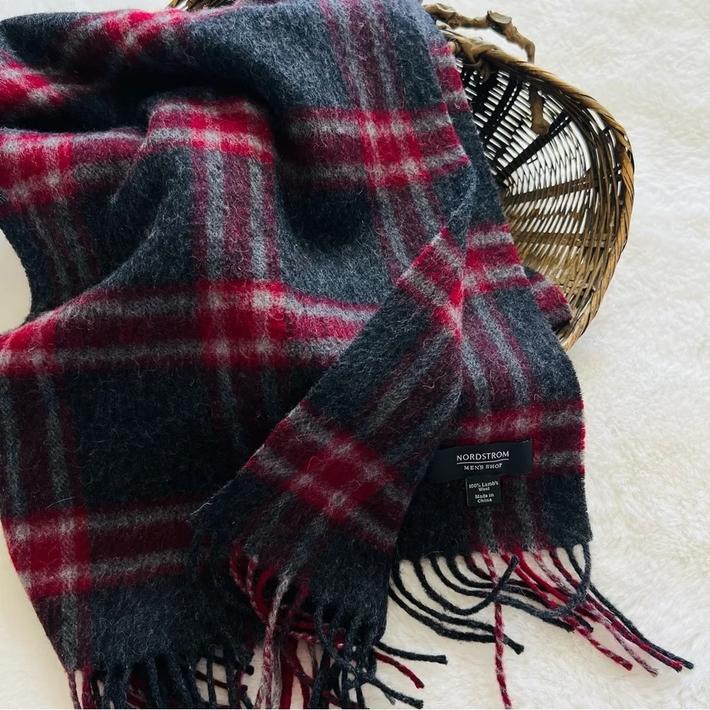 Nordstrom Men’s 100% Wool Plaid Red/Grey Scarf 72”x12” new no tag.