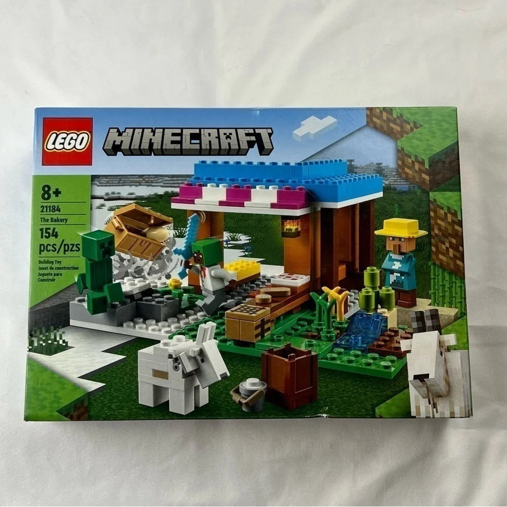 Lego Minecraft The Bakery - 21184 - 3 Figurines and a Goat - Village - NWT