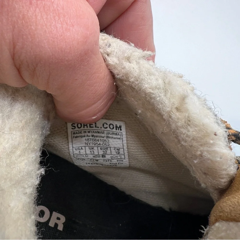 Sorel kids out