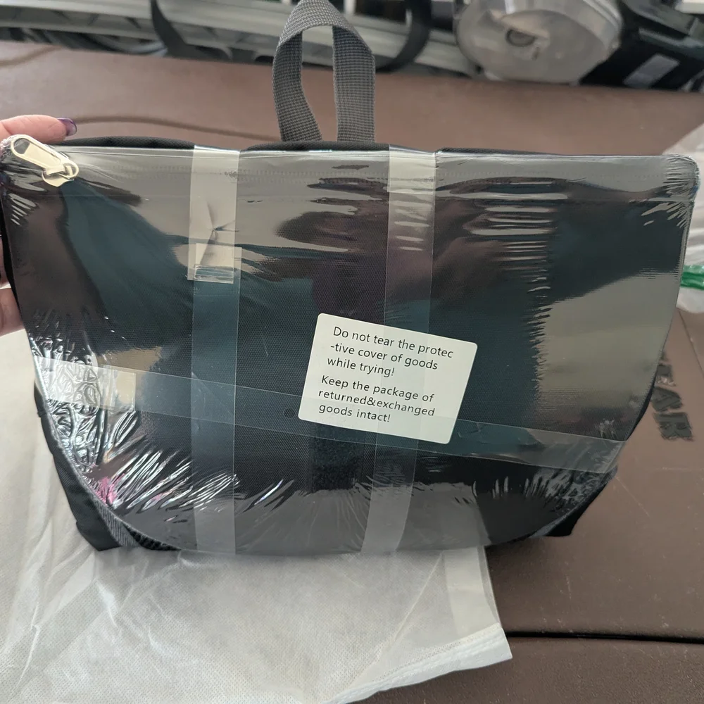 N/A pet carrier