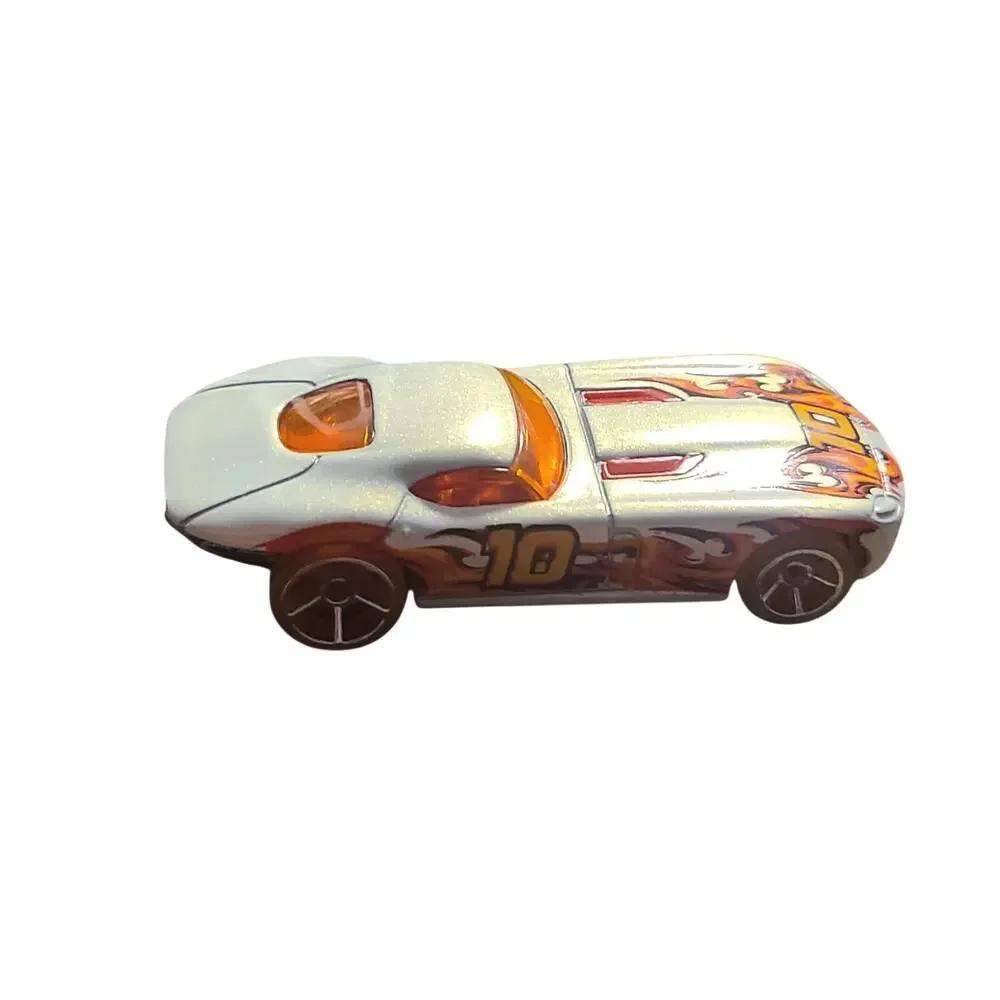 Hot Wheels looks great