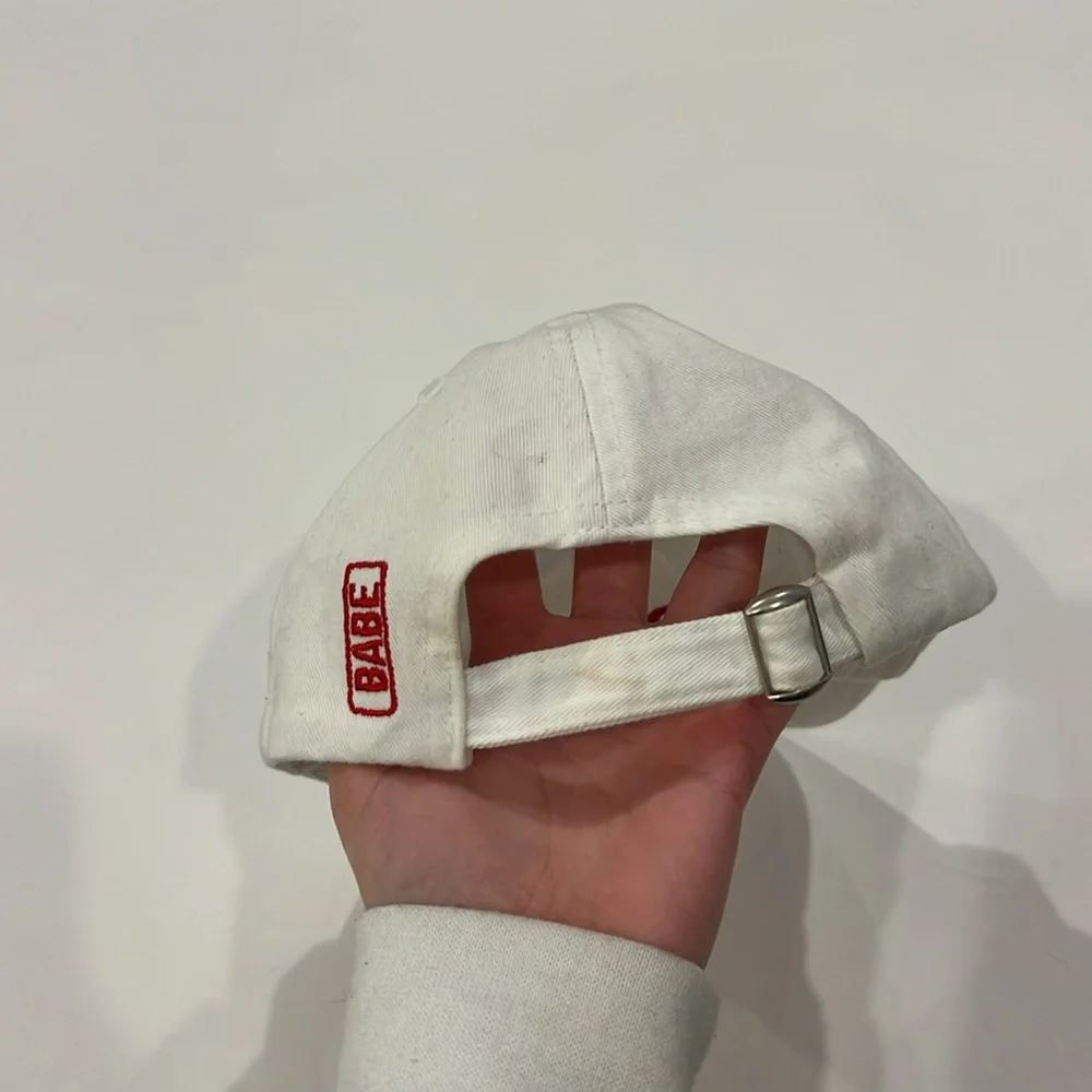N/A babe white