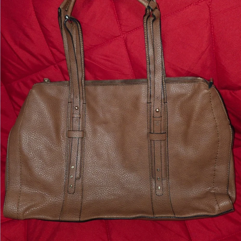 Liz Claiborne Tan Duffel Bag