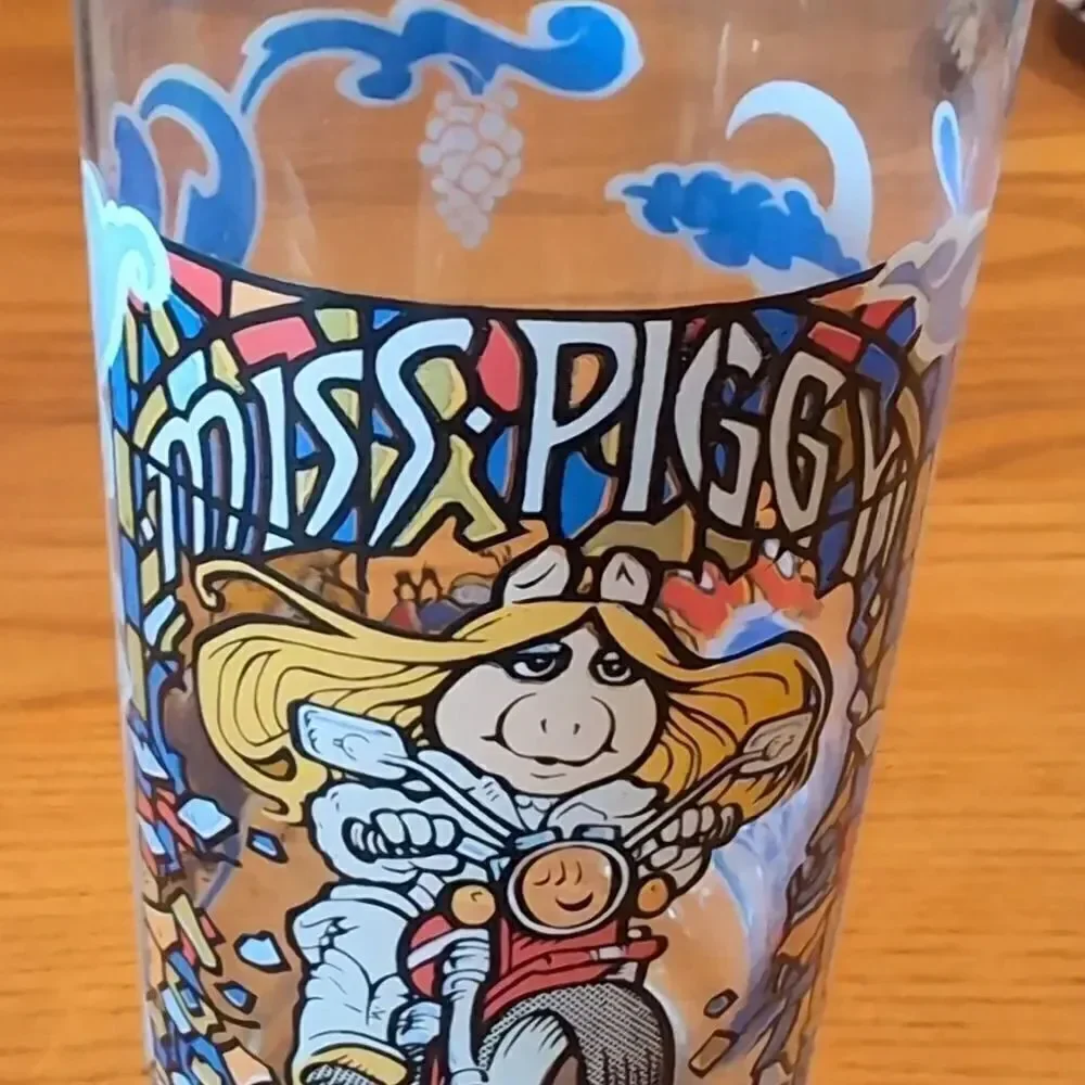The Great Muppet Caper Miss Piggy Motorcycle 12oz Glass 1981 Vintage McDonalds