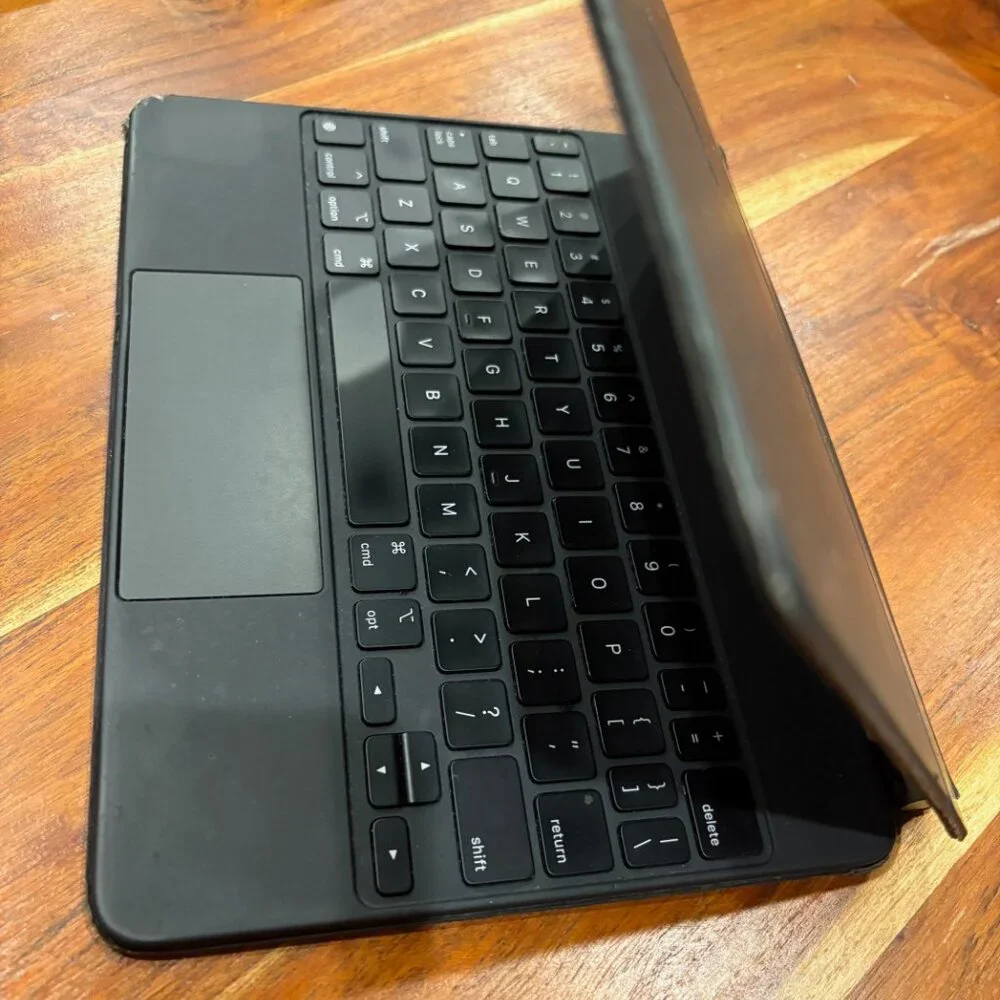 Apple Magic Keyboard for iPad Air (4th Gen) Pro (1st, 2nd and 3rd Generation)