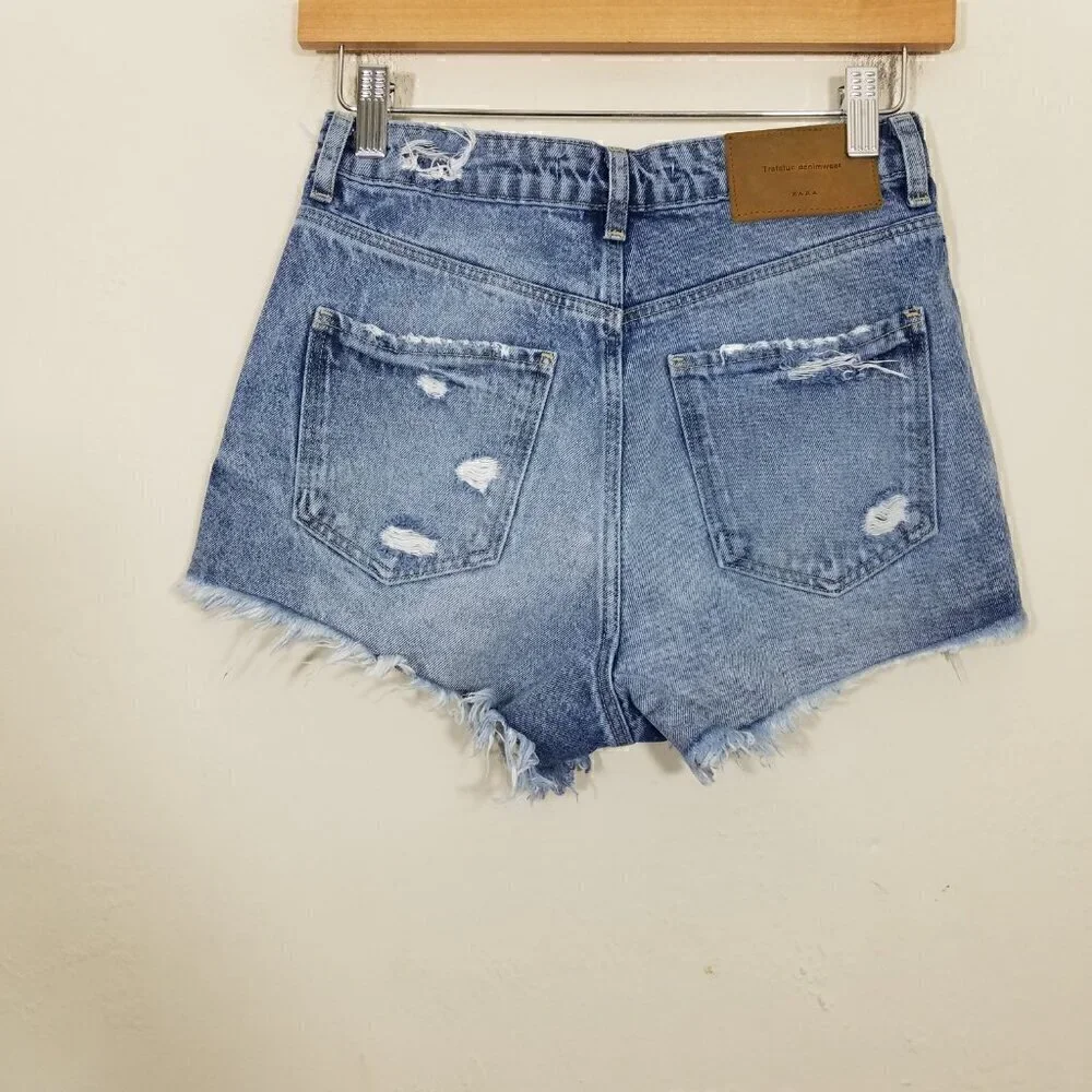 Zara Animal Print Stripes Distressed Jean Shorts Blue Size 2