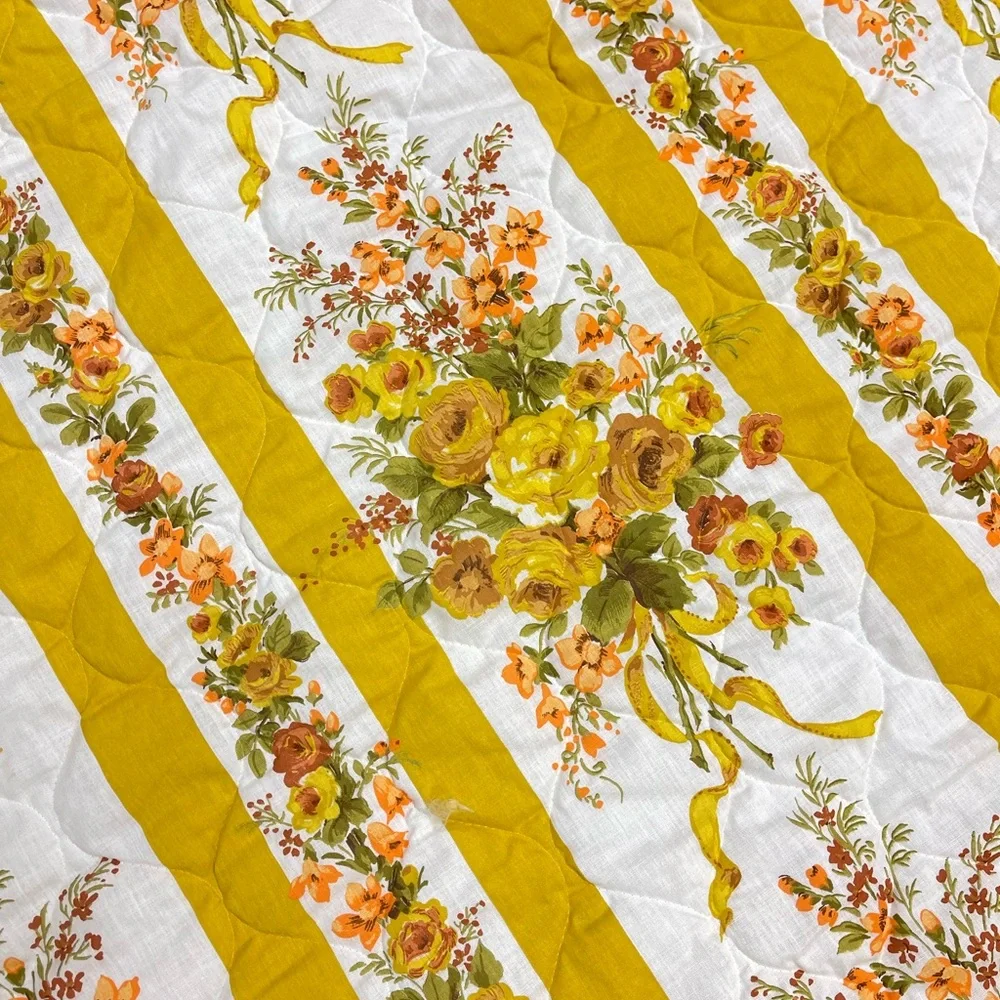 Vintage 70s Golden Yellow Striped Floral Print Bedspread Comforter 91”x 102”
