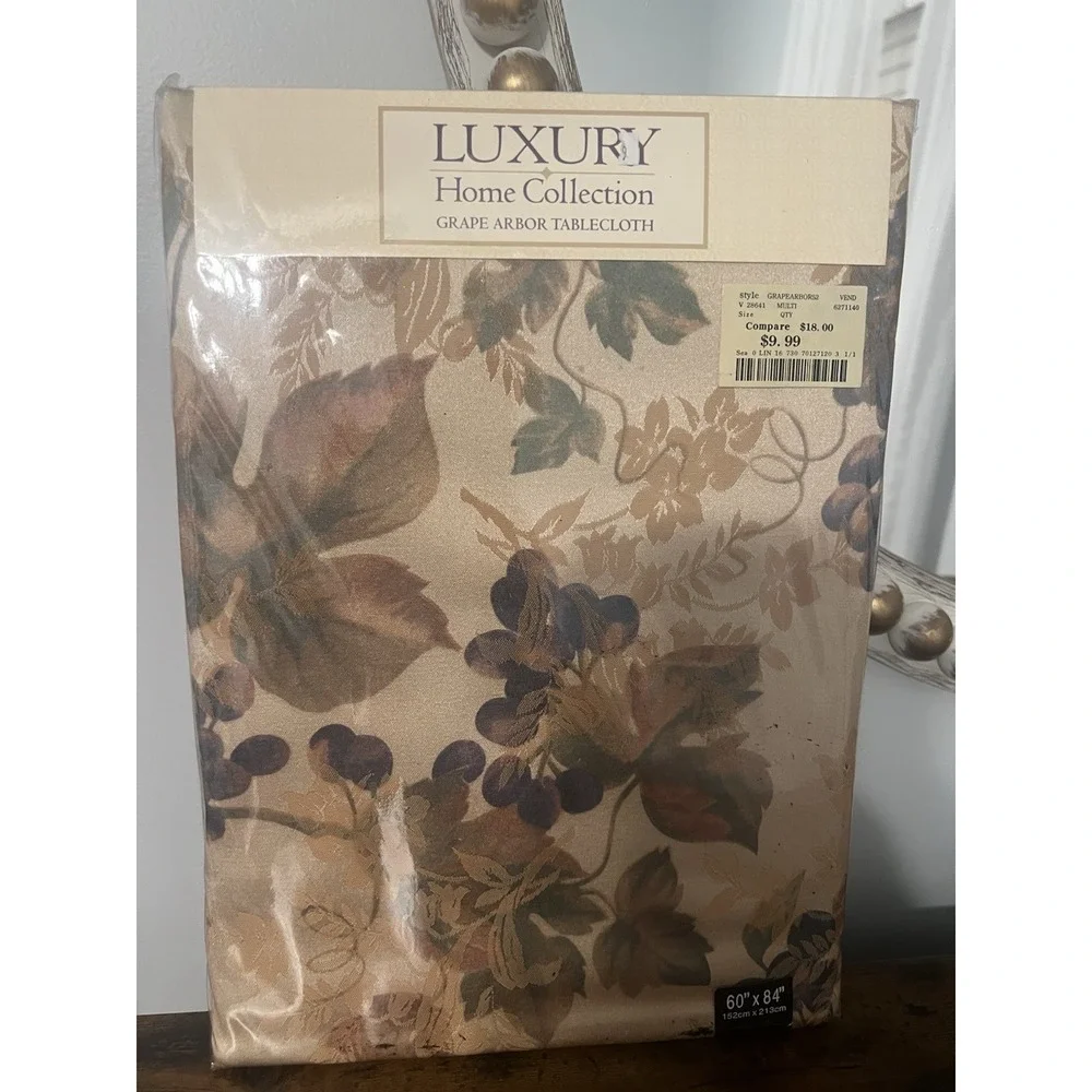 Luxury Home Collection Grape Arbor Tablecloth 60x84 Oblong Oval Fall