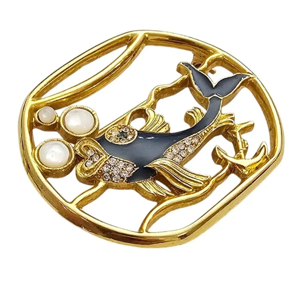 1928 necklace scroll this