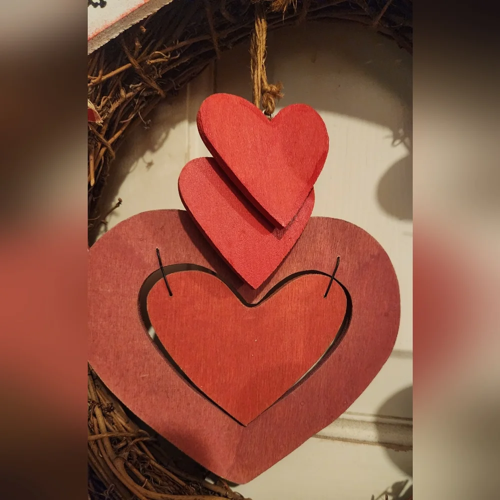 Valentine's Day Heart Wreath - Red, pink and White