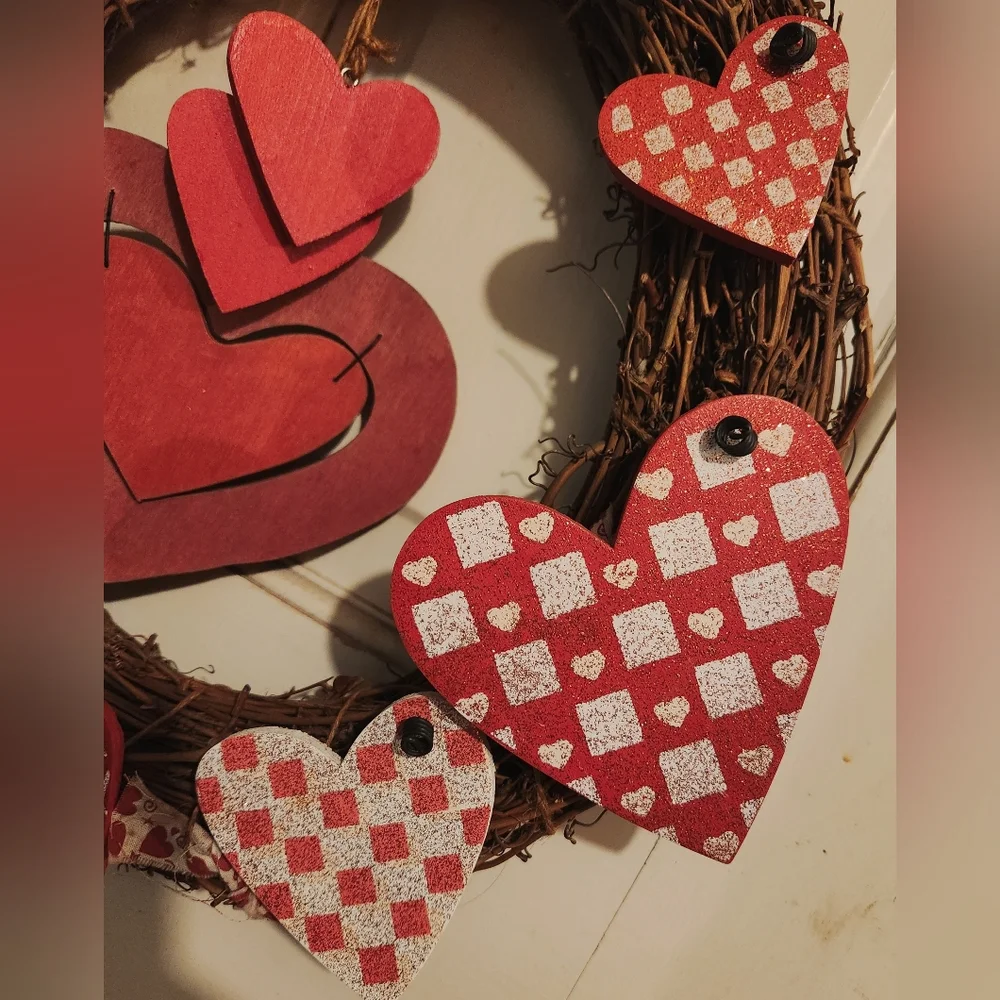 Valentine's Day Heart Wreath - Red, pink and White