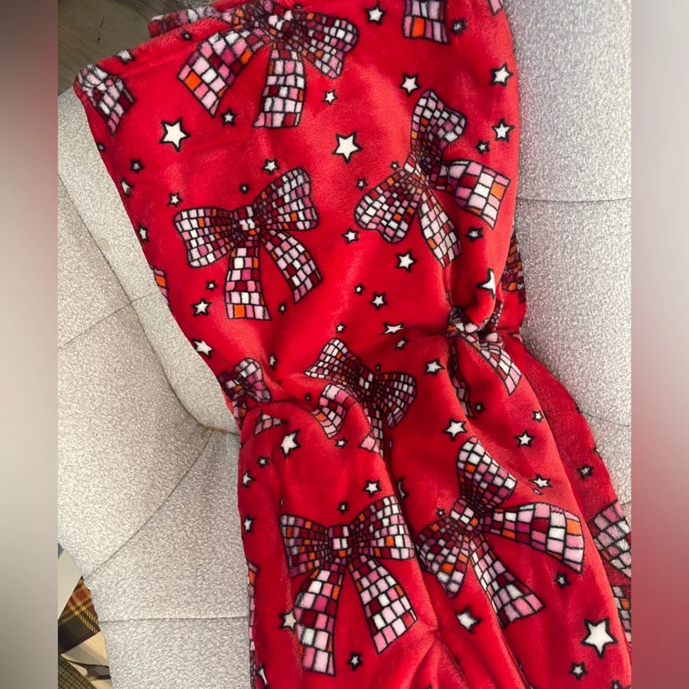 Christmas Ribbons Red & Pink Disco Bows Holiday Plush Blanket Throw 50”x70” NWT