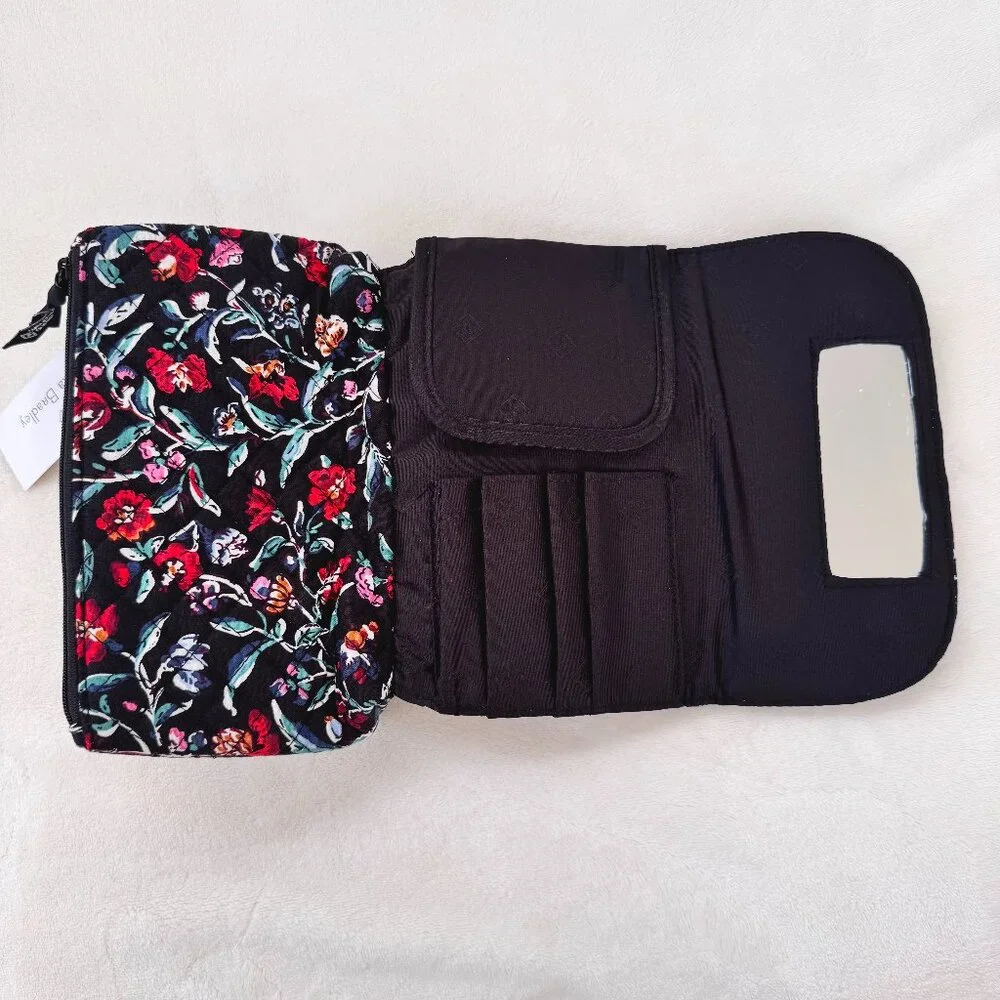 Vera Bradley this beautiful
