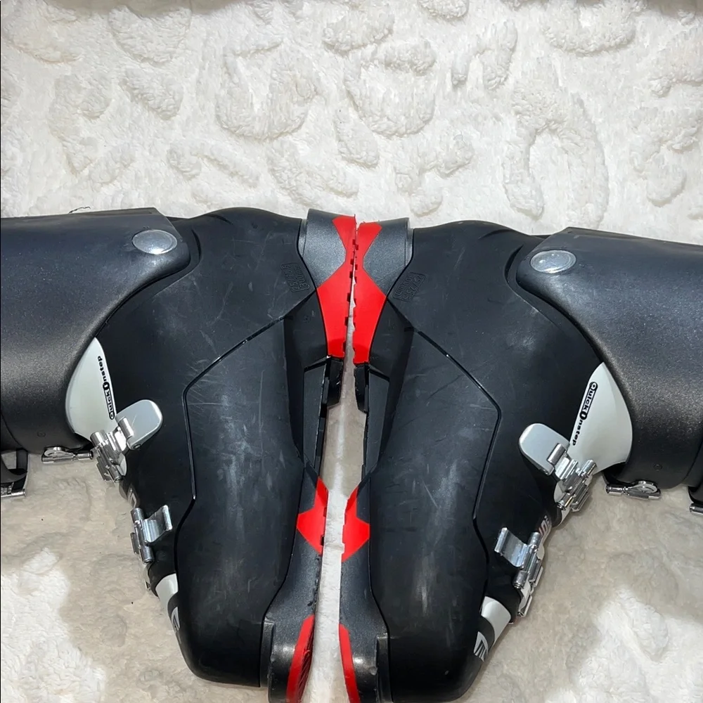 Tecnica Mach1 90 Men’s Black, Red, & White Ski Boots Size 25/25.5 300mm