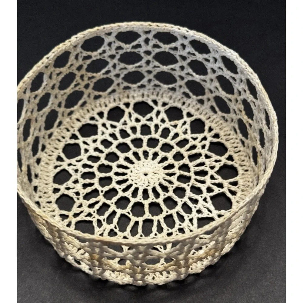 The Unbranded Brand vintage crocheted