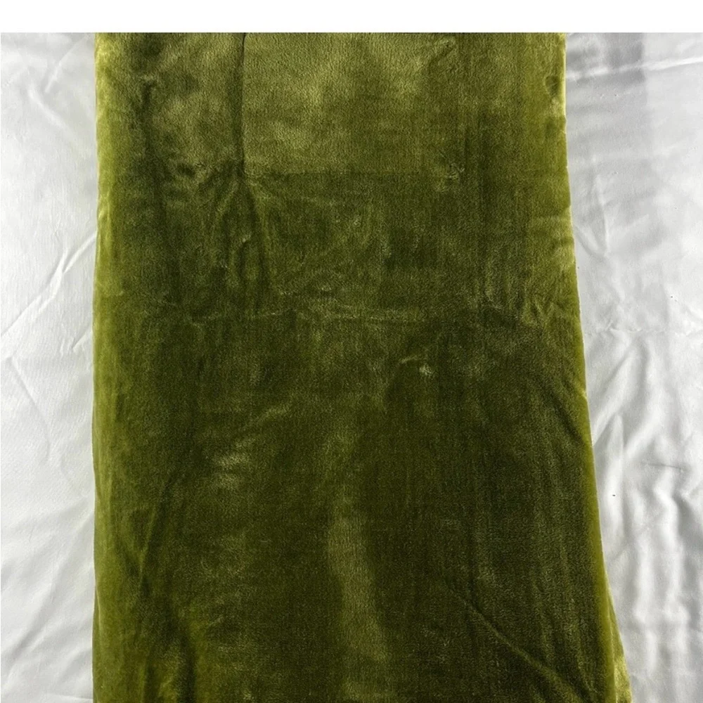 Rachel Ashwell luxurious green