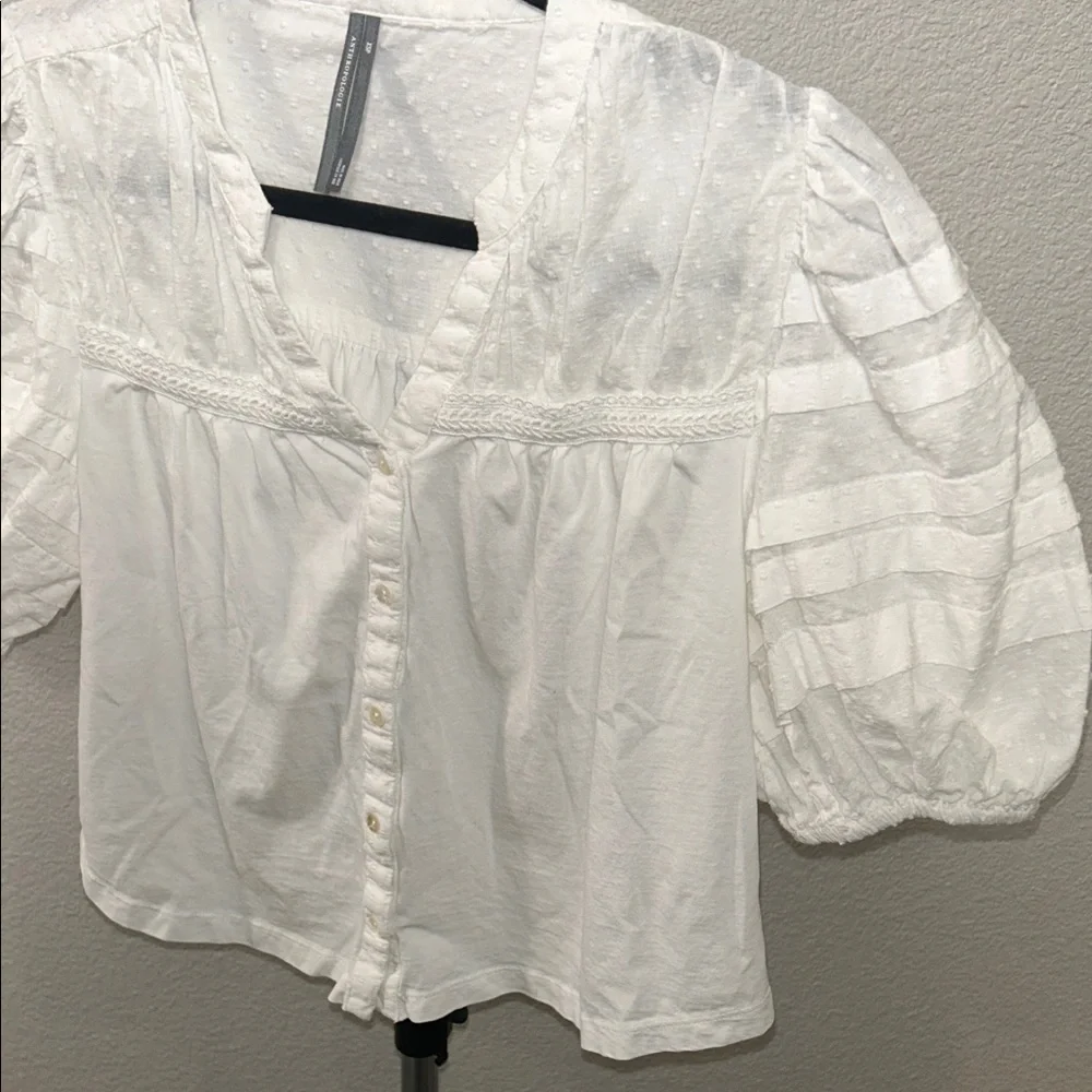 Anthropologie puff-sleeve swing dot White Textured Blouse