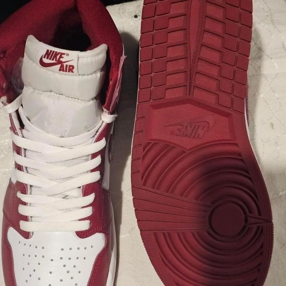 Nike Air Jordan 1 Retro High OG Team Red White DZ5485-160 Mens 11.5 Sneaker
