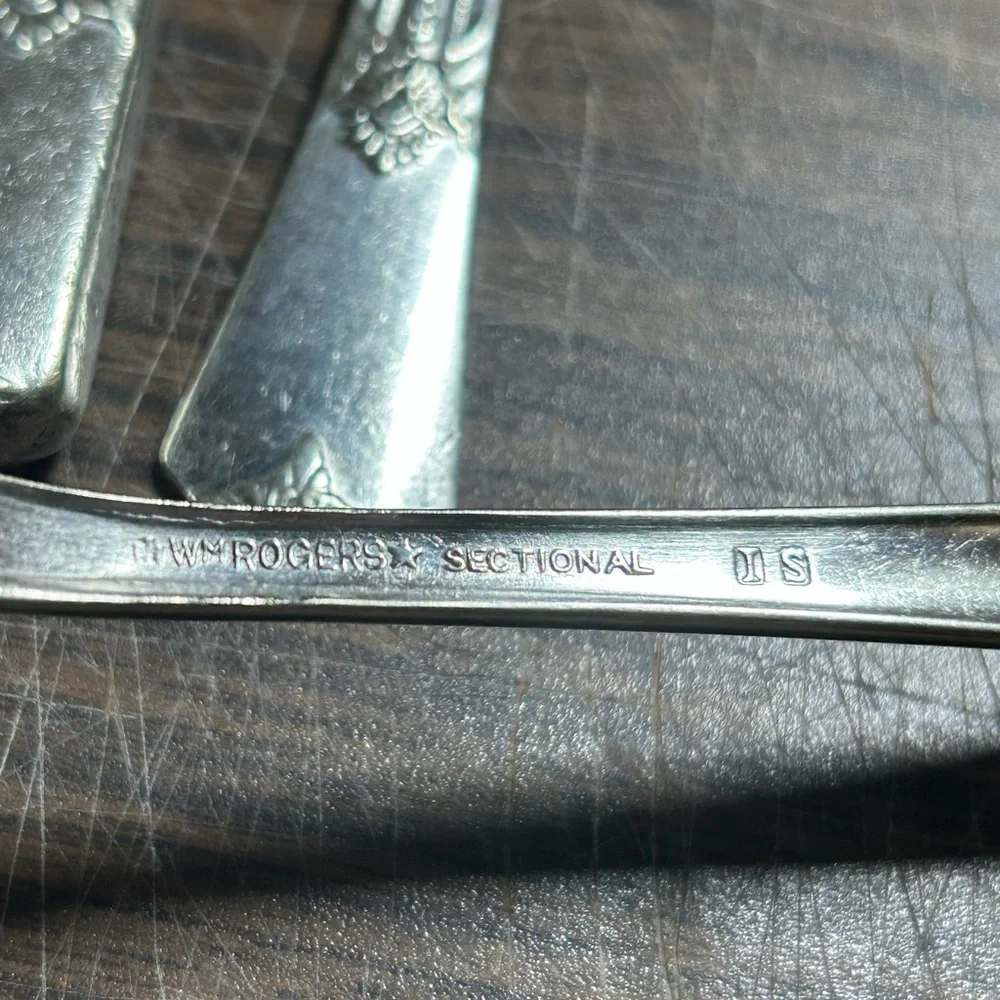 Wm Rogers stainless 1932 wm