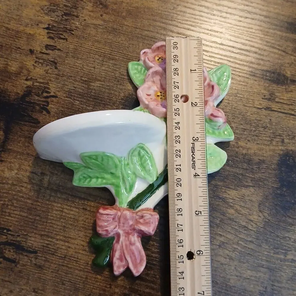 Vtg Pink Bouquet of Flowers Green Leaves Bow Ceramic Hanging Wall‎ Shelf Decor