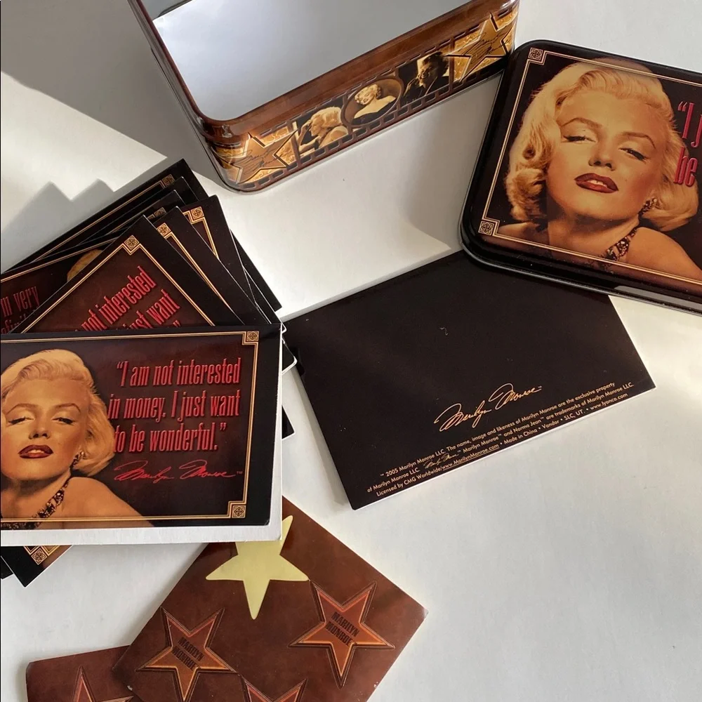 RARE 2005 Vintage Style Iconic Marilyn Manroe Tin Metal Box Notecards Envelopes