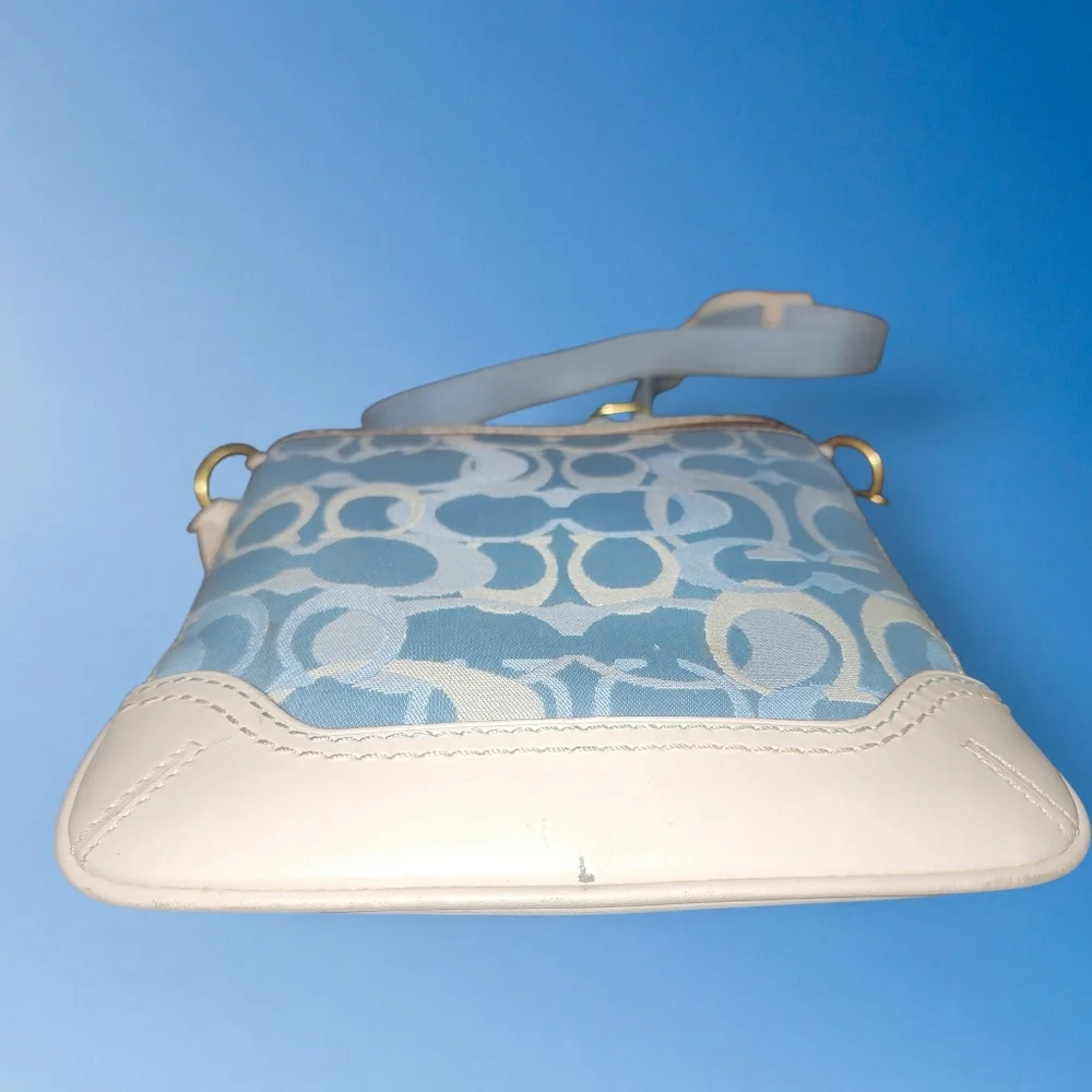 COACH OPTIC SIGNATURE SWINGPACK
