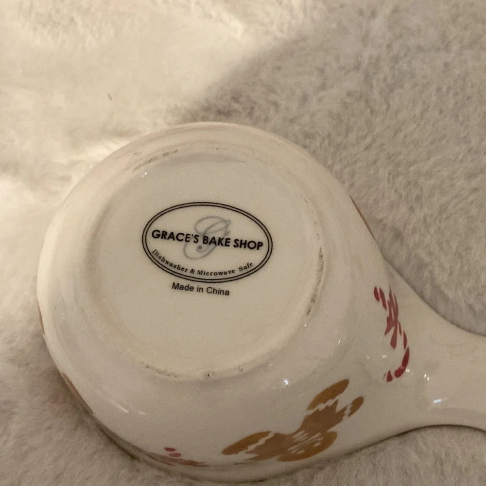 Grace’s Bakeshop Gingerbread Measuring Cups