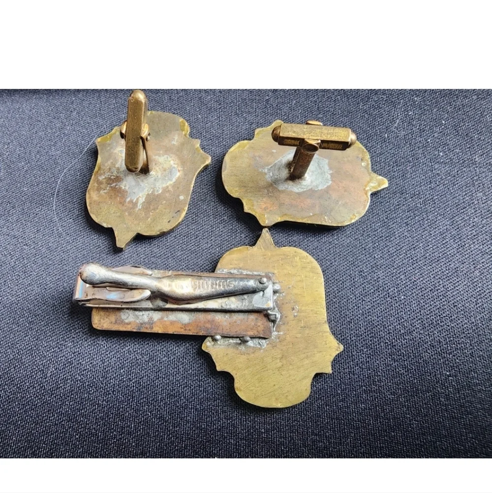 Lincoln Owners Club item completely