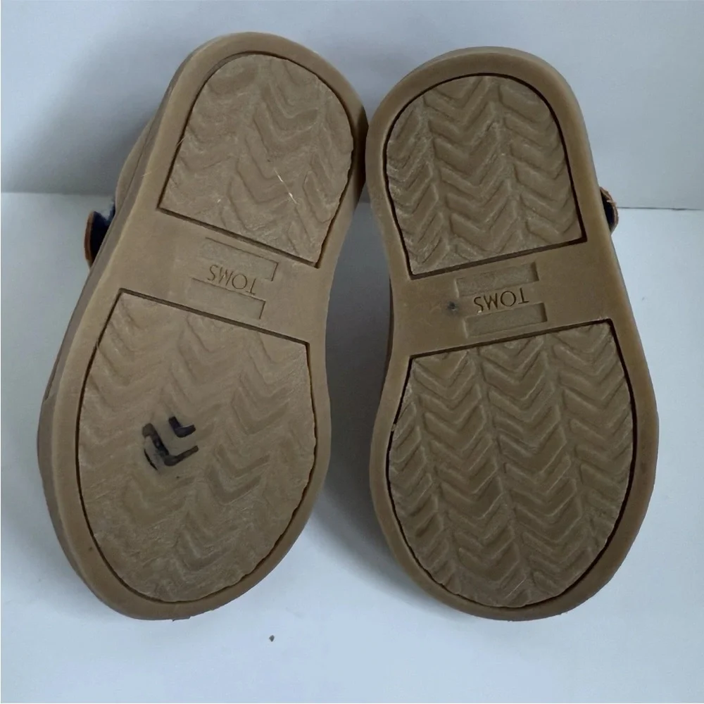 Toms stylish comfortable