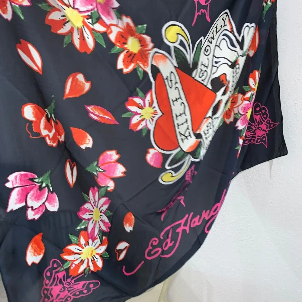 Ed‎ Hardy 4 ways to wear skull silky black red scarf 42 inches x 42 inches new