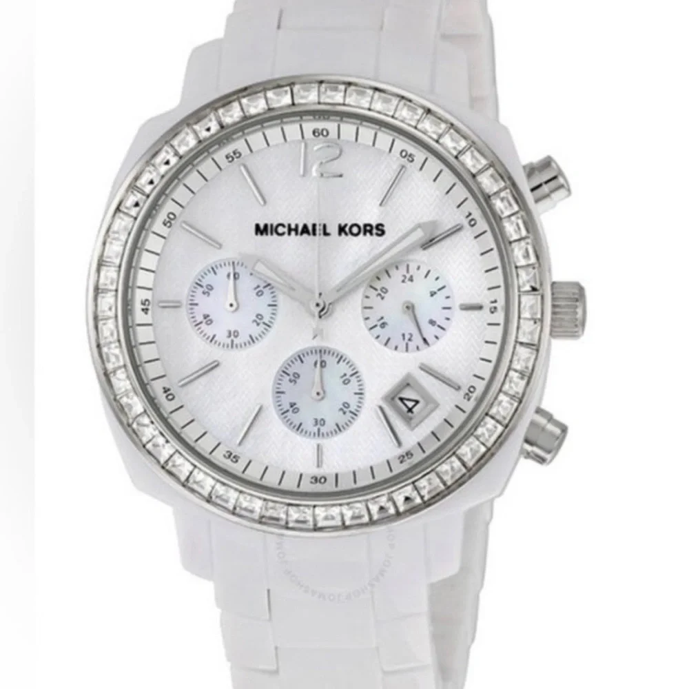 Michael Kors stylish michael